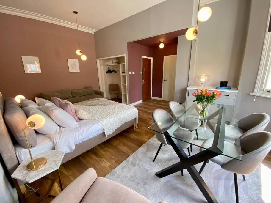 Studio For 3 Near Regents Park N5 London Exterior foto