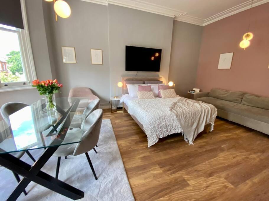 Studio For 3 Near Regents Park N5 London Exterior foto